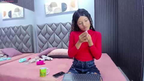 Snapshot of susana_sanchezz chatting on March 2026 11:57:01 AM susana_sanchezz online show from March 2026 11:57:01 AM
