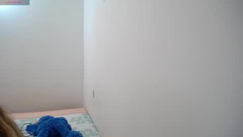 Snapshot of susanaduncann chatting on December 2024 05:00:01 PM Susana online show from December 2024 05:00:01 PM