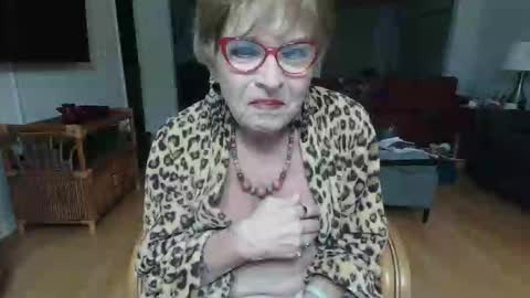 Snapshot of susanandlisa chatting on December 2025 10:47:02 PM sexualsusan online show from December 2025 10:47:02 PM