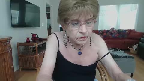 Snapshot of susanandlisa chatting on April 2026 08:20:02 PM sexualsusan online show from April 2026 08:20:02 PM