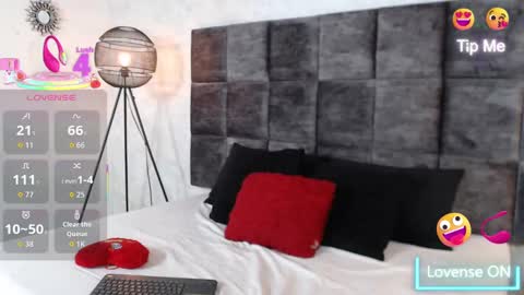 Snapshot of susanjacobs chatting on October 2025 09:45:01 PM Susan online show from October 2025 09:45:01 PM