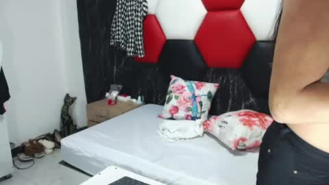 Snapshot of susanleroy chatting on December 2024 03:51:01 AM susanleroy online show from December 2024 03:51:01 AM