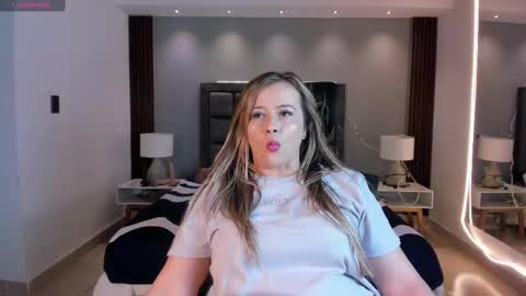 Snapshot of susann_ross chatting on December 2025 10:53:02 AM Susan Everyday From 0530 to 1430 Col Time online show from December 2025 10:53:02 AM