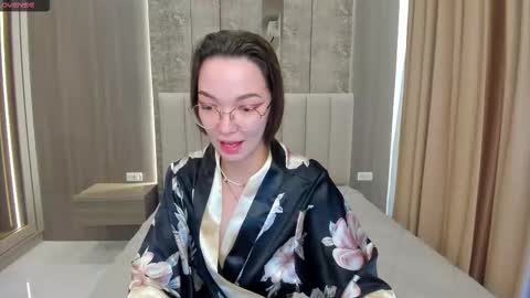 susannjohnson online show from November 2025 12:33:01 AM