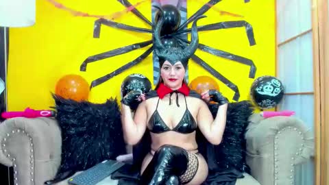 Snapshot of susanslim chatting on October 2025 03:36:01 PM susanslim online show from October 2025 03:36:01 PM