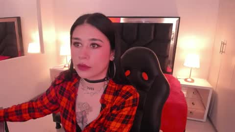 susanvilla online show from November 2025 07:58:01 PM