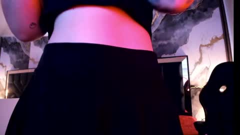 susanvilla online show from June 2026 07:47:02 PM