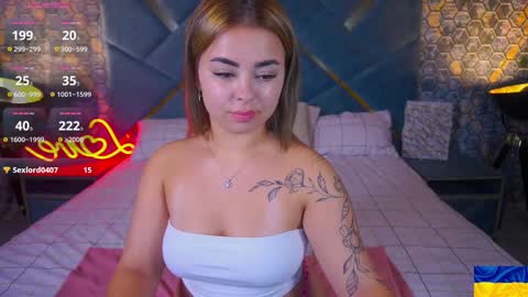 Susie online show from September 2025 10:54:01 PM