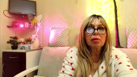 SusiexNoreen online show from February 2026 11:06:02 AM