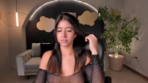 Sussan online show from February 2025 10:36:02 PM