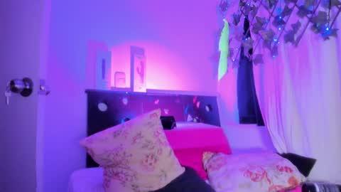 sussanmiller_ online show from February 2025 03:52:01 PM