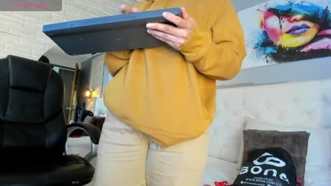 Snapshot of sussy__stone chatting on May 2026 11:51:02 AM online show from May 2026 11:51:02 AM