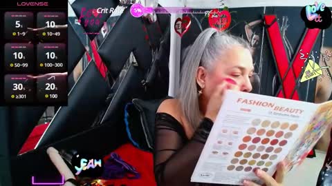 Snapshot of sussy_perez_ chatting on March 2025 04:02:02 AM Sussy online show from March 2025 04:02:02 AM