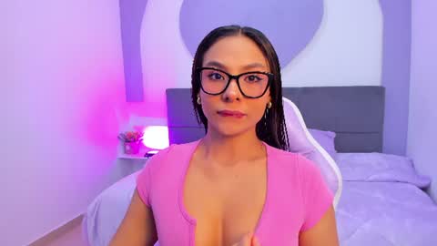 sussy_sweet4u online show from June 2026 10:07:02 AM