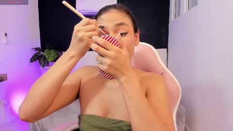 sussy_sweet4u online show from June 2026 11:03:02 AM