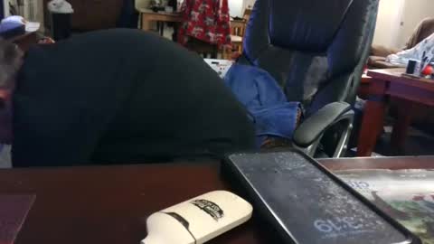 Snapshot of suttond4858 chatting on January 2025 09:18:01 AM suttond4858 online show from January 2025 09:18:01 AM