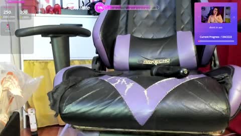 Susan   .. oo .. Independent Model online show from February 2025 01:32:02 AM