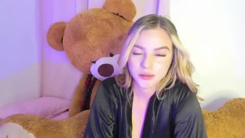 suzan__cooper2 online show from February 2025 04:31:01 AM