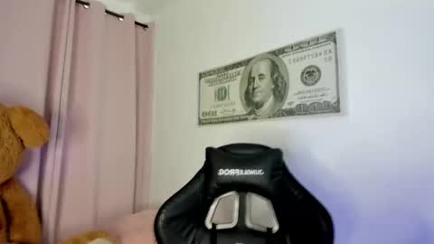 suzan__cooper2 online show from September 2025 06:20:01 PM