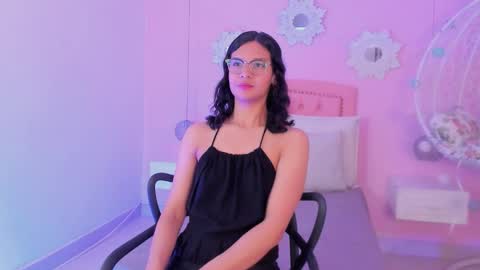 Suzanna online show from February 2026 12:52:01 PM