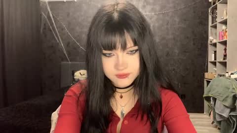 EmilySuonn online show from April 2026 05:16:02 AM