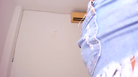 suzzann_rugg online show from March 2025 11:06:01 PM