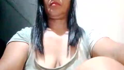 Snapshot of suzzie_hot chatting on October 2025 10:01:01 PM suzzie_hot online show from October 2025 10:01:01 PM