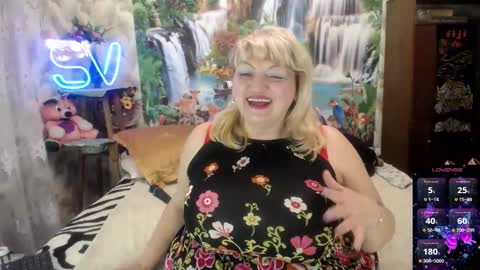 Snapshot of svetifox chatting on February 2025 07:52:02 AM Sveti online show from February 2025 07:52:02 AM