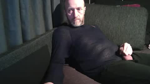 Snapshot of swartarn chatting on March 2026 01:40:02 AM ArnSwart online show from March 2026 01:40:02 AM