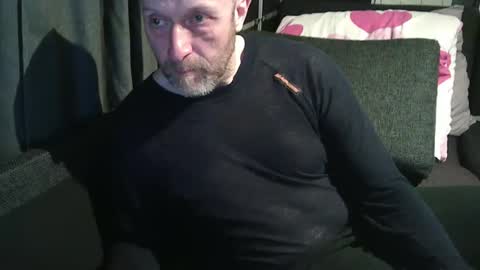 Snapshot of swartarn chatting on April 2026 11:24:01 PM ArnSwart online show from April 2026 11:24:01 PM