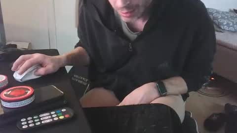 Snapshot of swe9090 chatting on January 2026 02:37:01 AM swe9090 online show from January 2026 02:37:01 AM