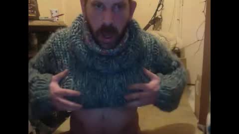 Snapshot of sweaterboy666 chatting on February 2025 12:06:01 AM sweaterboy666 online show from February 2025 12:06:01 AM