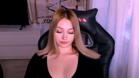 Kate online show from October 2025 01:31:01 AM