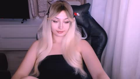 Kate online show from December 2025 02:54:02 AM