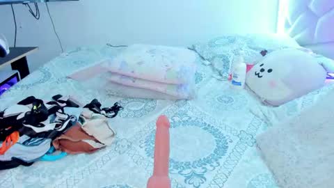 Nikki model independent online show from June 2026 09:14:01 PM