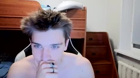 Snapshot of sweeetyangeel chatting on October 2025 05:46:01 PM sweeetyangeel online show from October 2025 05:46:01 PM