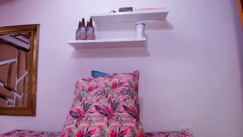 Debora  online show from September 2025 11:59:01 AM