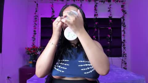 sweet ana  online show from December 2025 01:33:01 AM