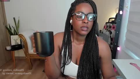 Snapshot of sweer_oshun chatting on December 2024 05:54:02 PM Evangeline online show from December 2024 05:54:02 PM