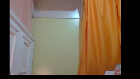 sweet52537 online show from December 2025 06:47:02 PM