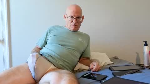 Zeppelin man online show from April 2026 02:04:01 PM