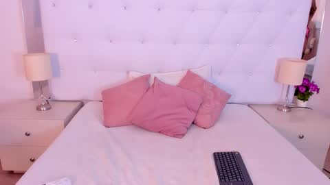 Snapshot of sweet__abbey chatting on November 2025 02:34:01 AM Abby online show from November 2025 02:34:01 AM