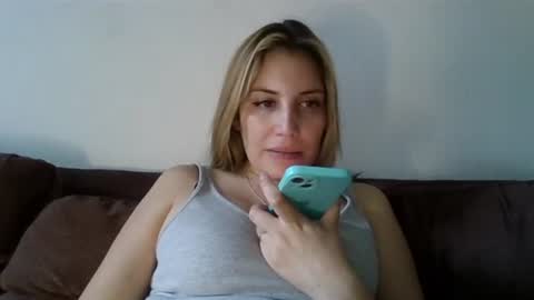 Snapshot of sweet__alana chatting on January 2025 09:40:01 PM Sweet alana online show from January 2025 09:40:01 PM