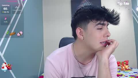 Snapshot of sweet__jeremy chatting on December 2024 06:15:01 PM Jeremy online show from December 2024 06:15:01 PM