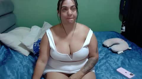 Nikol online show from October 2025 04:08:02 PM