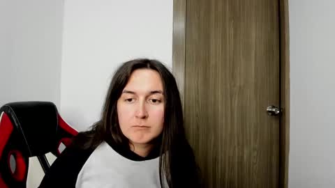 Snapshot of sweet__suck69bitch chatting on February 2025 06:18:01 AM sweet__suck69bitch online show from February 2025 06:18:01 AM