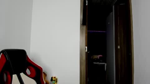 Snapshot of sweet__suck69bitch chatting on March 2025 01:43:01 AM sweet__suck69bitch online show from March 2025 01:43:01 AM