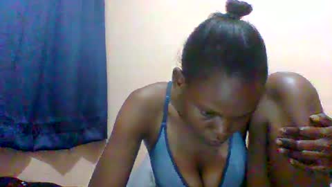 sweet_adora online show from February 2025 06:56:01 PM