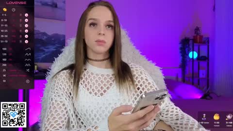 Snapshot of sweet_ali3s chatting on December 2024 10:31:01 PM Call me Alis online show from December 2024 10:31:01 PM