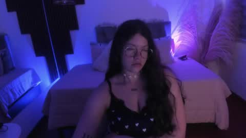 Snapshot of sweet_alicee__ chatting on May 2026 11:38:02 AM Alice online show from May 2026 11:38:02 AM